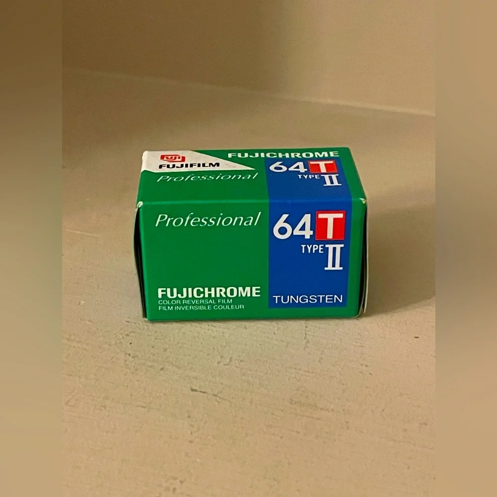 FUJIFILM FUJICHROME PROFESSIONAL 64T TUNGSTEN 24x36MM 36 EXP ISO 64 / 19 RARE